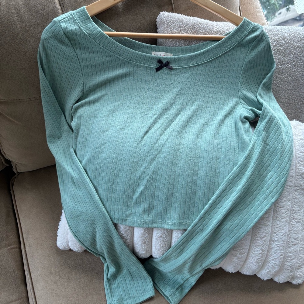 Heart Hips Mint Green Top